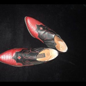 Coasters Black & Red Cowboy Boot Shoe